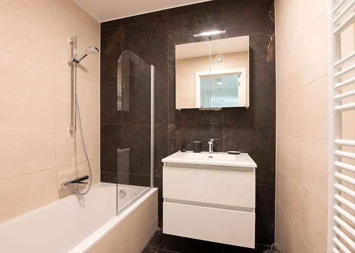 Wonderful New With Unbelievable Views *