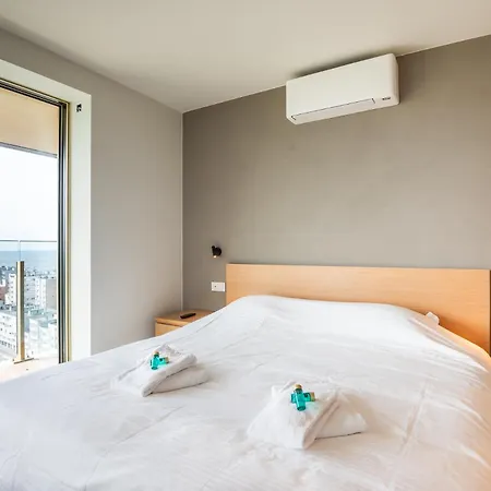 Wonderful New With Unbelievable Views דירה