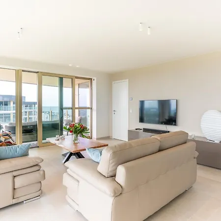 Wonderful New With Unbelievable Views *